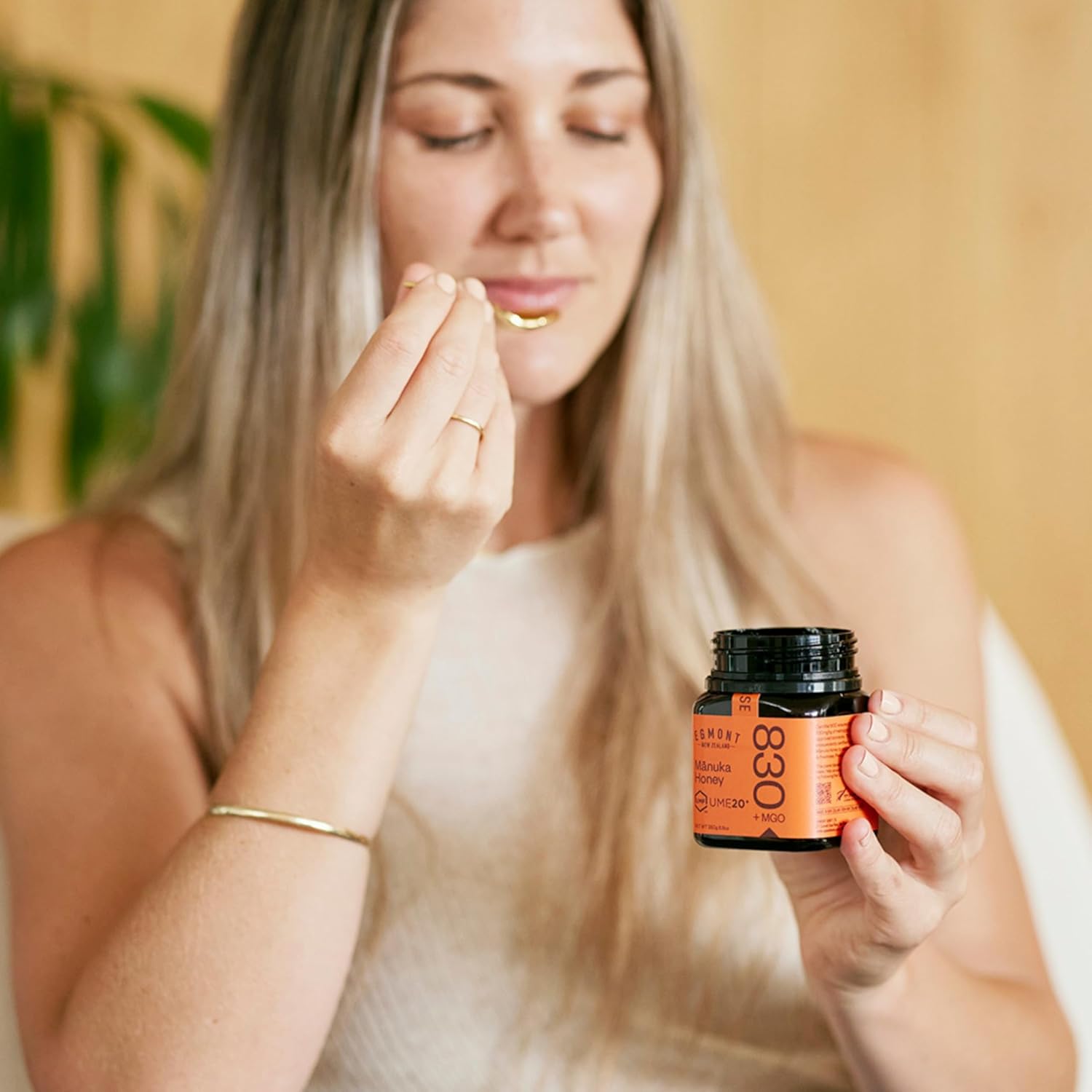 Egmont Honey Manuka Honey UMF 20+ MGO 830+ | 8.8 oz (250 g) | 100% Pure Authentic New Zealand Honey, UMF & MGO Certified, Non-GMO, Kosher, Traceable, Recycled Jar, Immune Support - Image 10