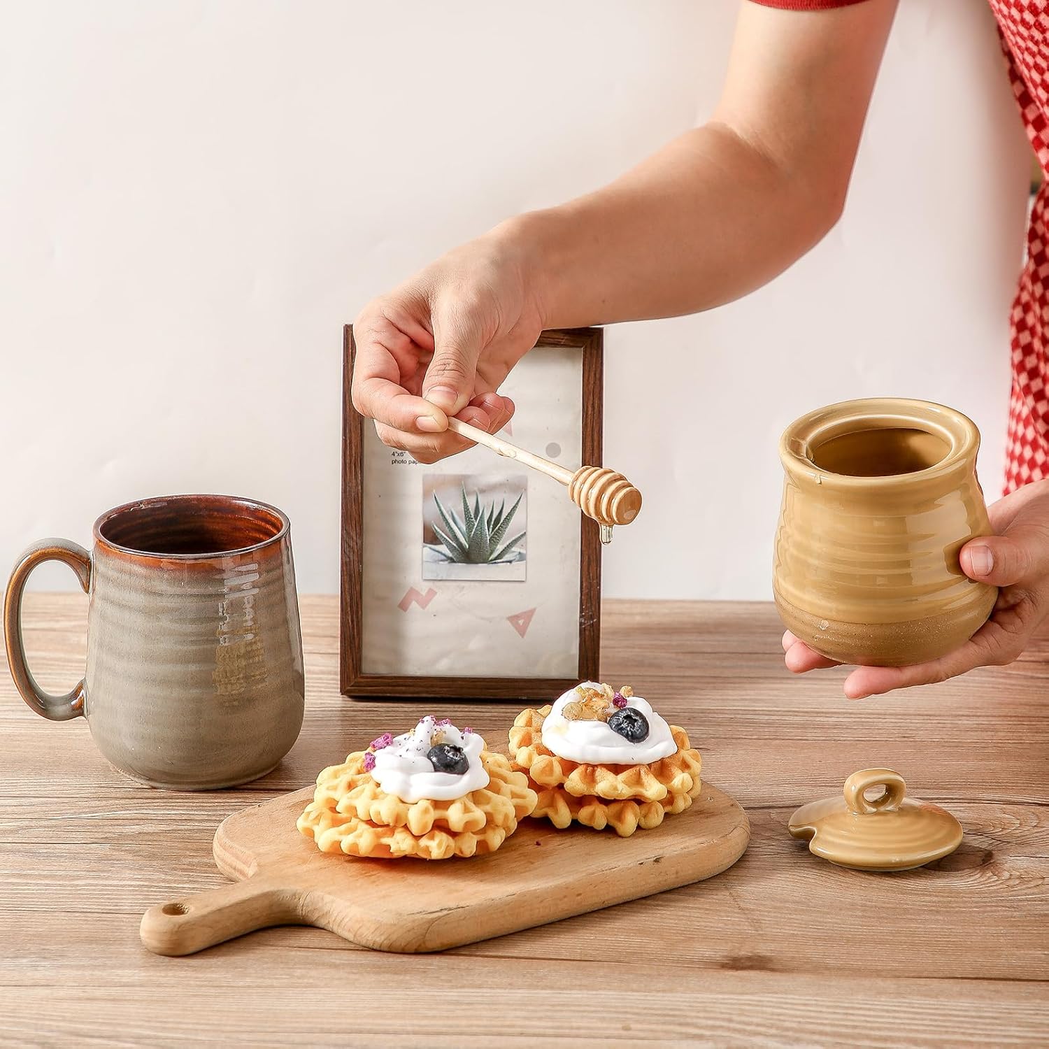 HASENSE Ceramic Honey Pot With Lid, 12 Ounce Honey Jar and Wooden Dipper, Cute HoneyDish for Home Kitchen Coffee Bar Decor, Dishwasher Safe, Yellow - Image 2
